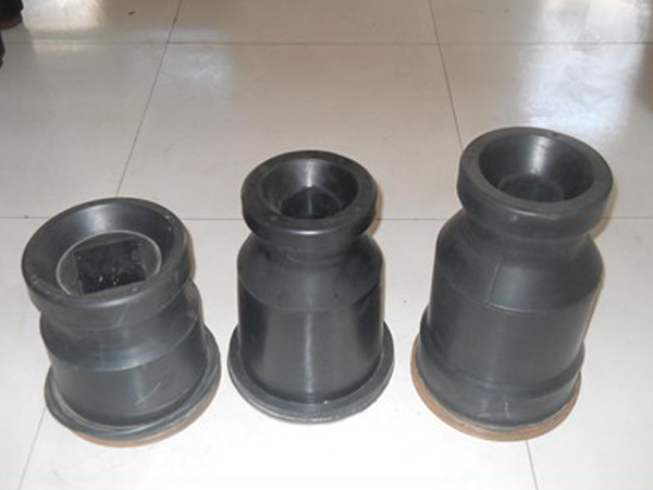 旋轉自封膠芯--Revolving self sealing rubber core.jpg